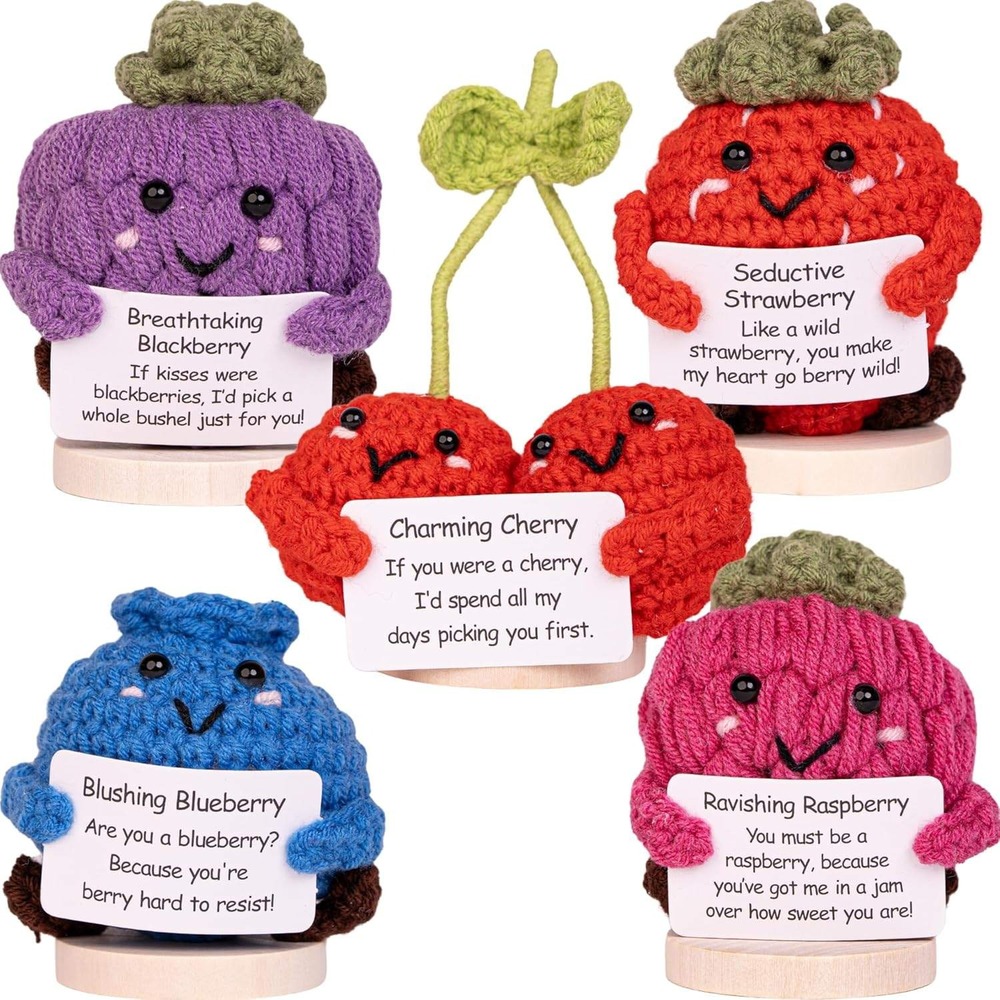 🏋️‍♂️ Crochet Fruit Figurines Set Flirty Berries Cute Desk Decor